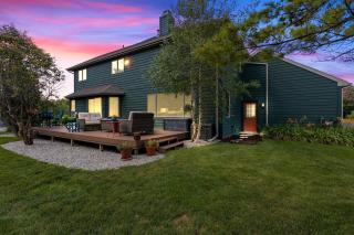 Luxurious Retreat with Expansive Yard in Sister Bay, Wisconsin - 6