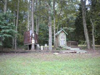 Amazing Tiny House Rental for Unique Romantic Getaways in Tennessee - Spring City - 4