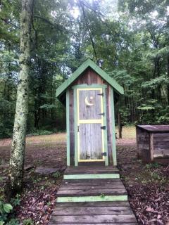 Amazing Tiny House Rental for Unique Romantic Getaways in Tennessee - Spring City - 2