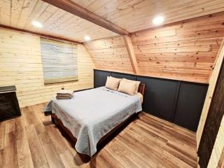 Gorgeous Cabin with Fireplace and Stunning Forest Sights in Prescott, Arizona - Walker - 2