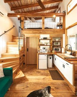 Magical Tennessee Tiny House with a Rooftop Deck - Maryville - 6