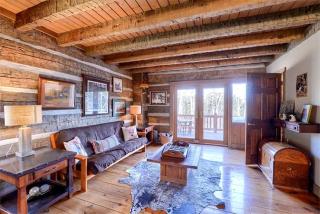 Rustic Log Cabin Rental in Logan, Ohio, for Dreamy Glamping Stays in Hocking Hills - Logan - 5