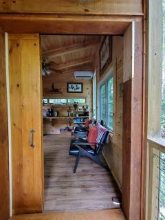 Dreamy Tree House Getaway for a Romantic Retreat - 4