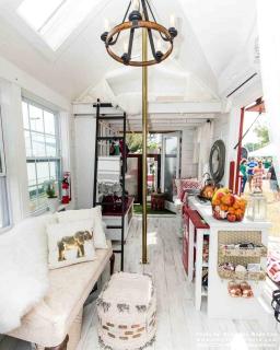 Unique Firefighter-Inspired Tiny House in Georgia - Turnwold - 8