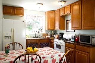 Pet Friendly Breathtaking Cottage with Great Views and Hot-tub in Rainbow, California - 8