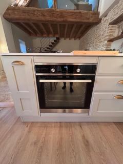 Au 8 à Meursault, Magnifique maison Bourguignonne au pied des vignes, jardin, places de parking privée - 1