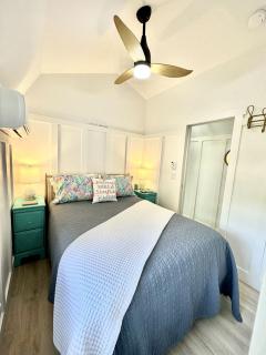 Secluded Tiny House in Hampstead, North Carolina and near Top Sail Island, Perfect for a Weekend by the Sea - Hampstead - 3
