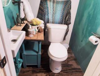 Pet Friendly Impressive Safari Tent with Hot-tub in Rainbow, California - - 9