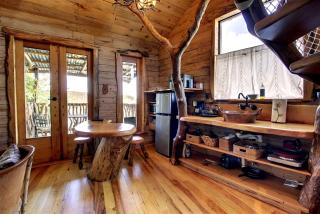 Luxury Cabin Getaway Perfectly Nestled near the Guadalupe River in New Braunfels, Texas - 8