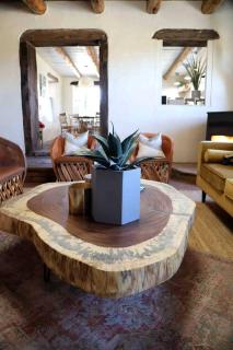 Rustic Cottage Rental Ideal for Secluded Glamping in New Mexico - Nogal - 9