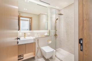 Modern 1BHK Binghatti Amber Managed by Czechin - 5