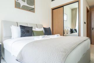 Modern 1BHK Binghatti Amber Managed by Czechin - 4