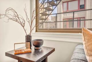 Lofts on 4th Penthouse, Sleeps 14, 2 units - Cleveland - 9