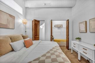 Lofts on 4th Penthouse, Sleeps 14, 2 units - 1