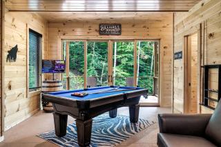 Enchanting Cabin with Game Room, Indoor Pool and Porch in Tennessee - Sevierville - 7