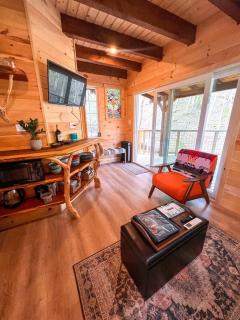 Secluded Treetop Oasis, Original Treehouse in Tennessee - 2