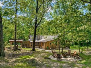 Charming Spacious Cabin with Fire Pit and BBQ in Mentone, Alabama - Mentone - 8