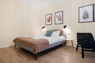 Perfectly Compact - Two Bedrooms with AC & Parking - Budapest - 1