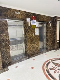 Single private room with shared washroom and kitchen - Charjah - 2