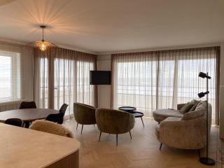 HUSWELL - renovated beachfront apartment - Blankenberge - 4