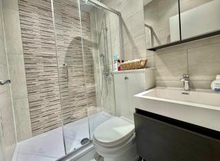 London Elite Flat with parking - Londra - 5
