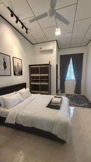 Homestay Sura Dungun - 0