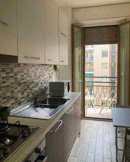 Coronelli Lovely Studio, close to Frattini & Gelsomini metro station - Milan - 6