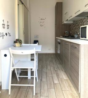 Coronelli Lovely Studio, close to Frattini & Gelsomini metro station - Milan - 1