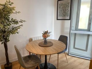 Botanic Escape with Balcony & Candle Bath Ritual - Pets Welcome - Carcassonne - 2