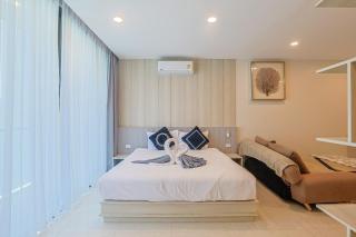 Studio room pool view Patong - 3