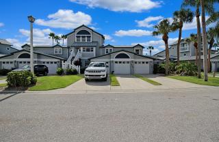 Redecorated 2BR condo with a pond view from the relaxing lanai - Siesta Key - 9