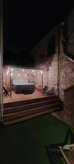 Detached House With Amazing Sea View and Hot Tub - Llandudno - 7