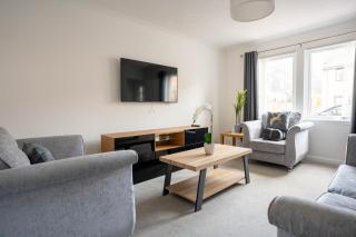 2 BDR House At Caledonia Luxe Stays Short Lets & Serviced Accommodation Tillicoultry - 0