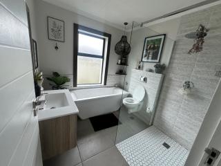Home away from home - George - 9