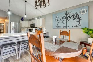 Table Rock Lake Home with Lake Access and Views - Golden - 2