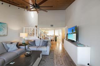 Stunning lakefront condo on Siesta Key with private beach access - Siesta Key - 9