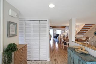 Stunning lakefront condo on Siesta Key with private beach access - Siesta Key - 2