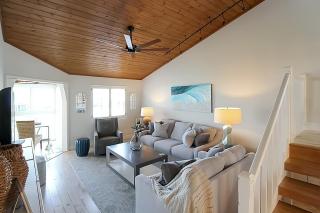 Stunning lakefront condo on Siesta Key with private beach access - 1