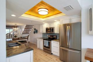 Stunning lakefront condo on Siesta Key with private beach access - 6