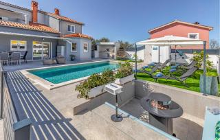 Lovely Home In Pula With Sauna - Pola (Pula) - 0