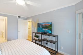 GBB 1335 Stunning Harbor View Condo on Siesta Key - 5