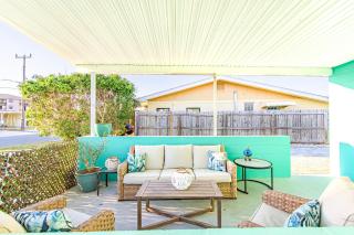 Shore La Vie - St Pete Beach - 0
