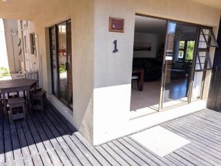 Surfers Haven - Jeffreys Bay - 0
