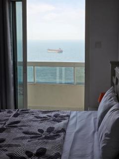 Beachfront Room with Sea View - Ajman - 3