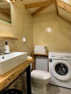 Janiko Small House with Parking Space - 3