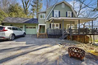 Huckleberry Hill - Waynesville - 7