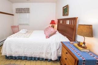 Keuka Lake Dockside Retreat - Penn Yan - 3
