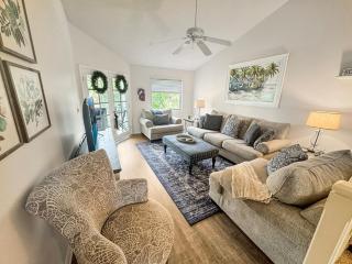 Beautiful 3BR Siesta Key Condo - Private beach access - 3