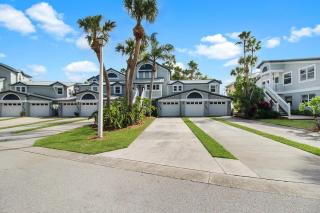 Cozy 2BR Siesta Key condo - 2 heated pools, tennis and pickleball, private beach access - Siesta Key - 8