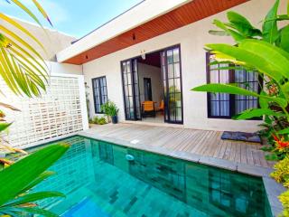 NEW Villa 2BDR 5 Min Finns Beach - Canggu - 0